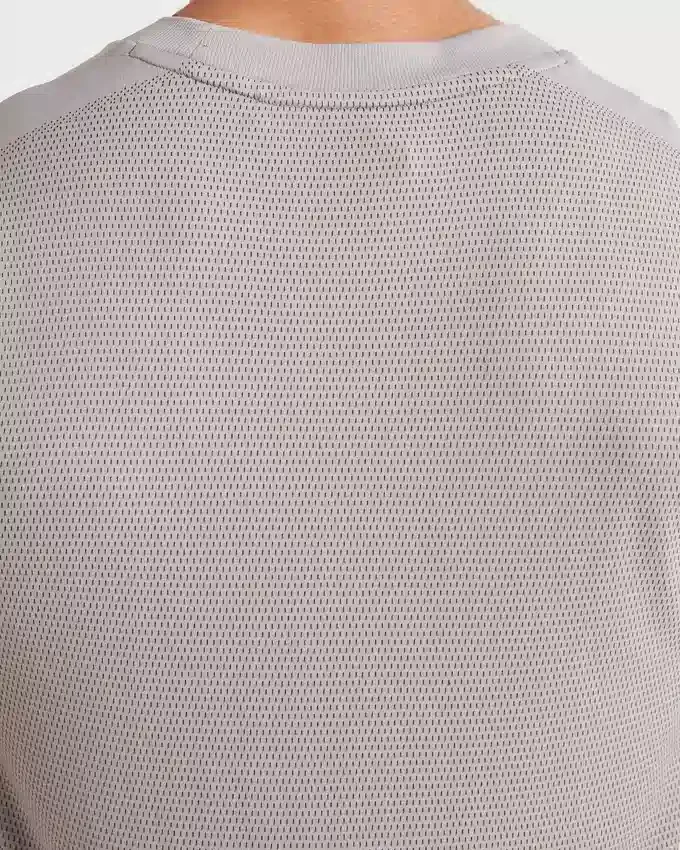 Attain sömlös väst