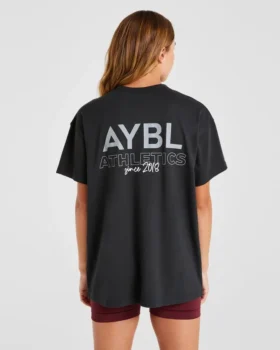 AYBL Athletics T-shirt i oversized-modell