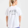 AYBL Athletics T-shirt i oversized-modell
