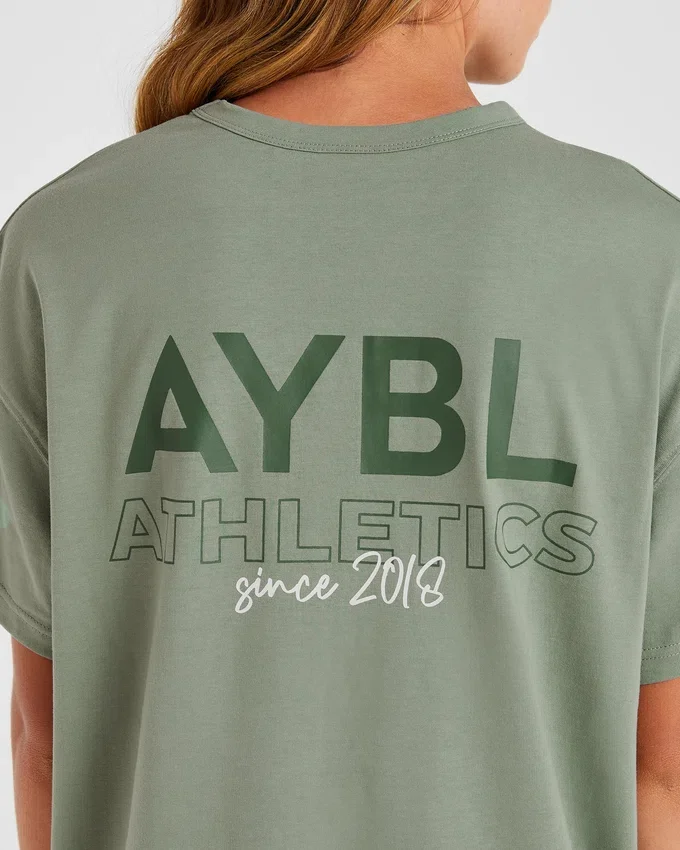 AYBL Athletics T-shirt i oversized-modell