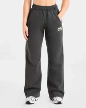 AYBL Sports Club Mjukisbyxor i oversized-modell med raka ben