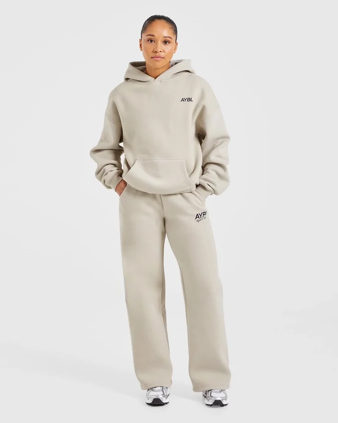 AYBL Sports Club Mjukisbyxor i oversized-modell med raka ben