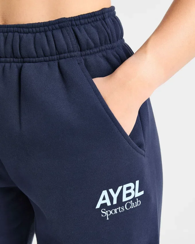 AYBL Sports Club Mjukisbyxor i oversized-modell med raka ben