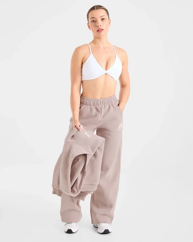AYBL Sports Club Mjukisbyxor i oversized-modell med raka ben