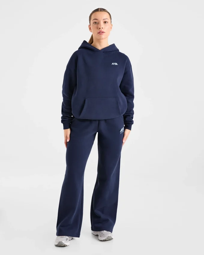 AYBL Sports Club Mjukisbyxor i oversized-modell med raka ben
