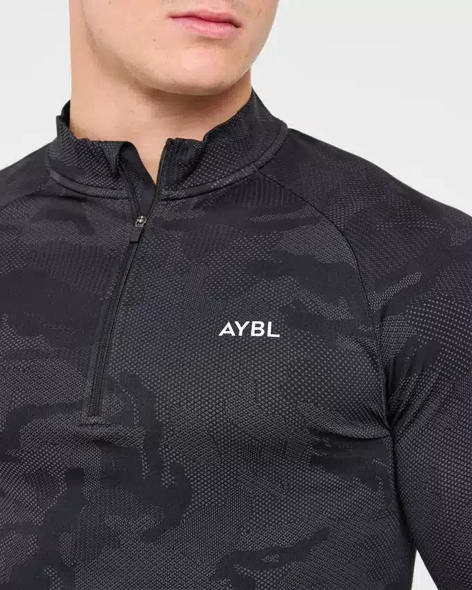 Camo Seamless 1/4 Zip Pullover