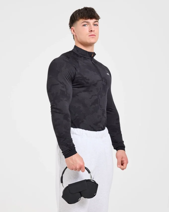 Camo Seamless 1/4 Zip Pullover