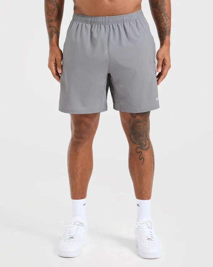 Core 7" Shorts