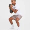 Core 7" Shorts