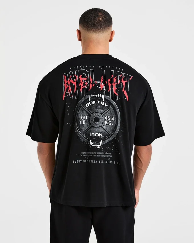 Doberman Strength Oversized T-shirt