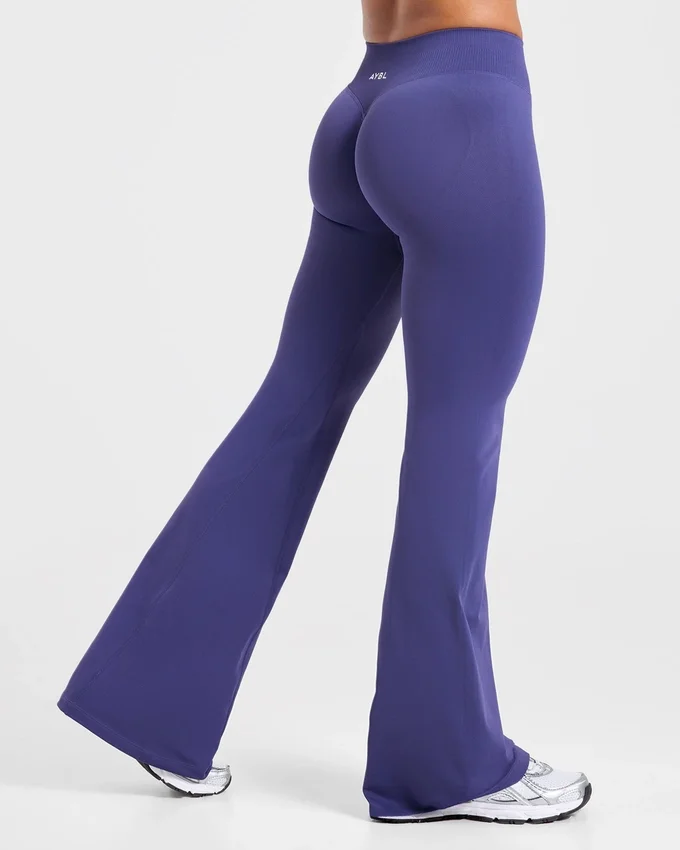Enhance sömlösa leggings med utsvängda ben