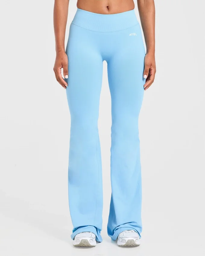 Enhance sömlösa leggings med utsvängda ben
