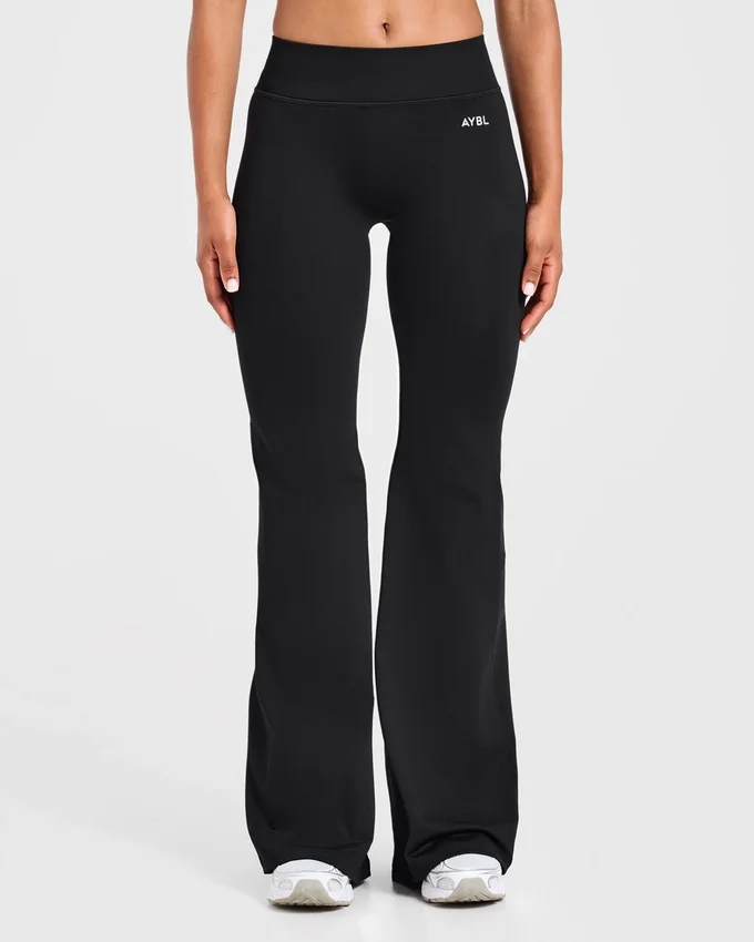Enhance sömlösa leggings med utsvängda ben