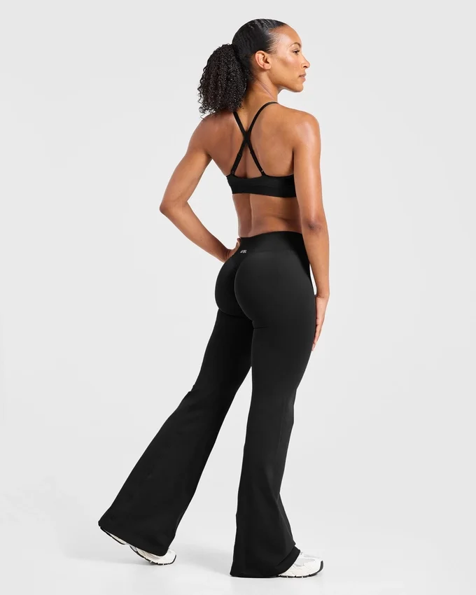 Enhance sömlösa leggings med utsvängda ben
