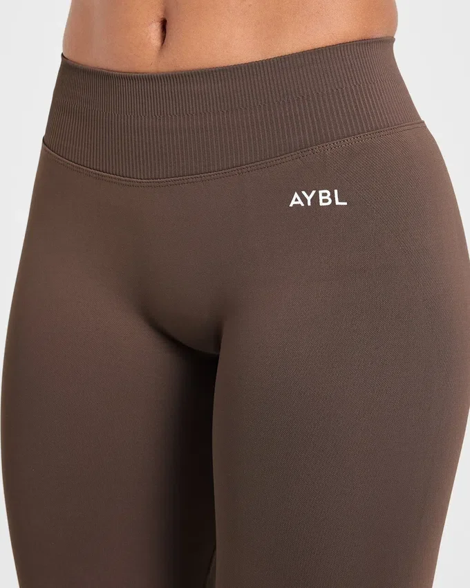 Enhance sömlösa leggings med utsvängda ben