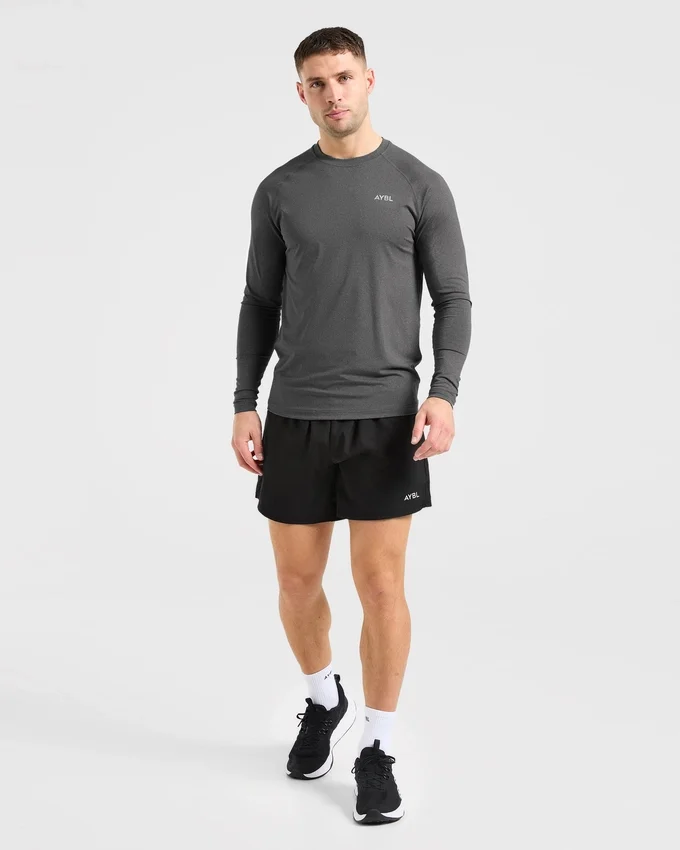 Essential långärmad T-shirt