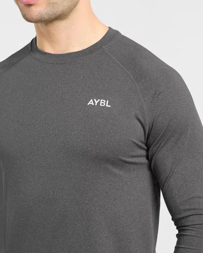 Essential långärmad T-shirt
