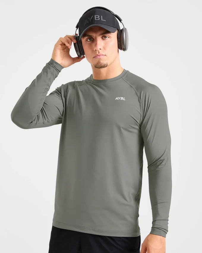 Essential långärmad T-shirt