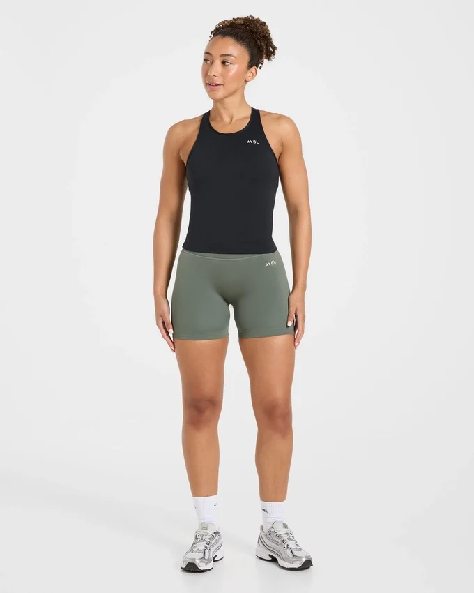 Essential Racerback-linne