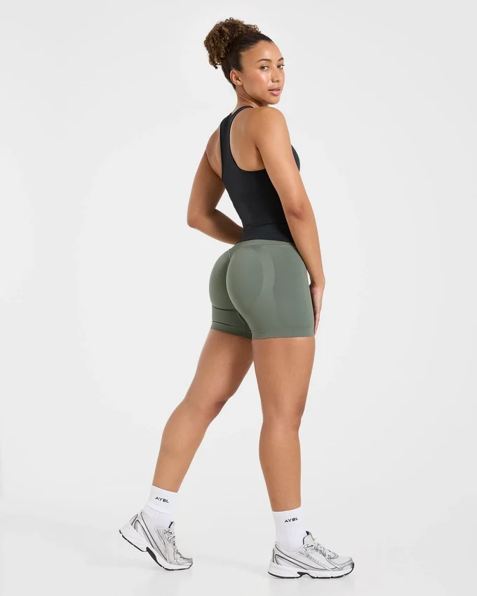 Essential Racerback-linne
