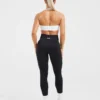 Essential sömlös sport-BH med halterneck