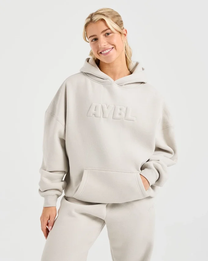 Klassisk, mjuk och oversized hoodie