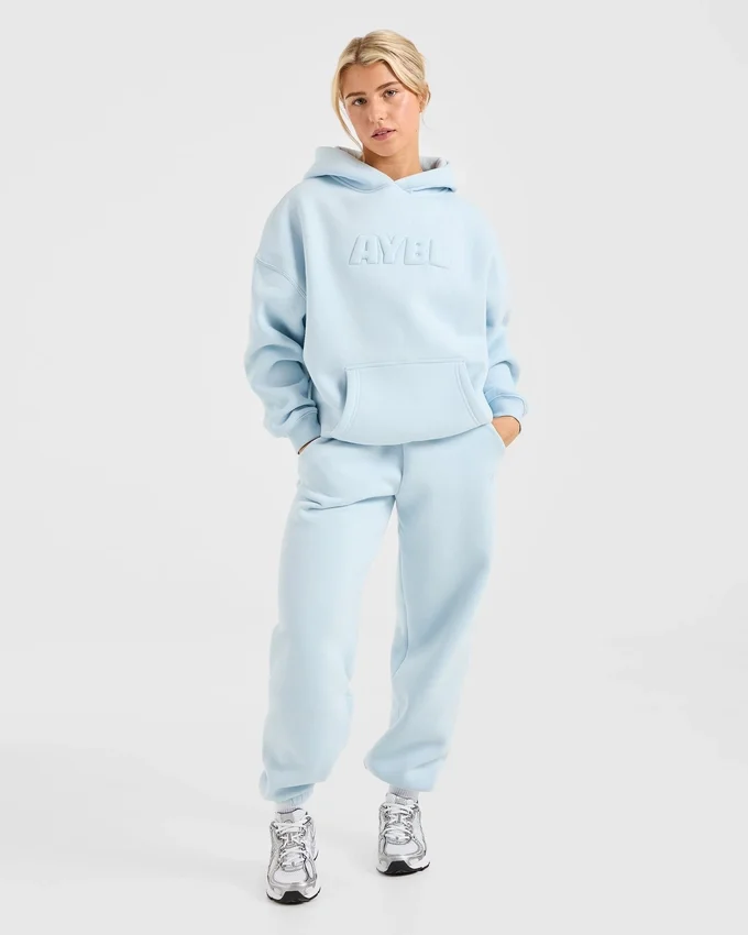 Klassisk, mjuk och oversized hoodie