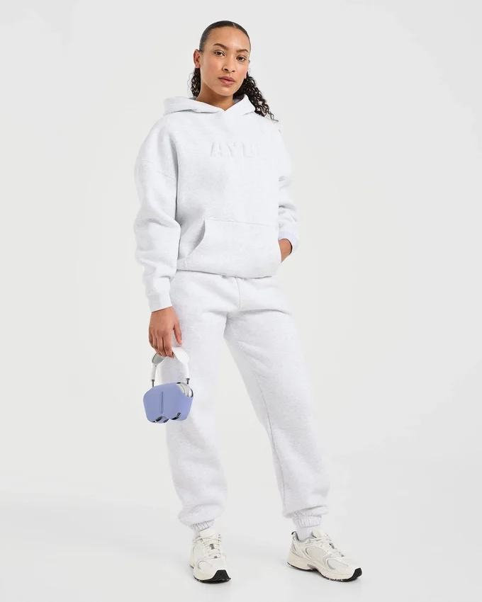 Klassisk, mjuk och oversized hoodie