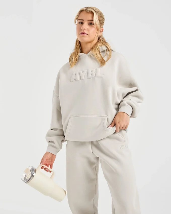 Klassisk, mjuk och oversized hoodie