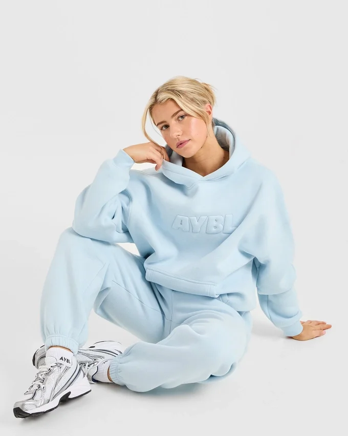 Klassisk, mjuk och oversized hoodie