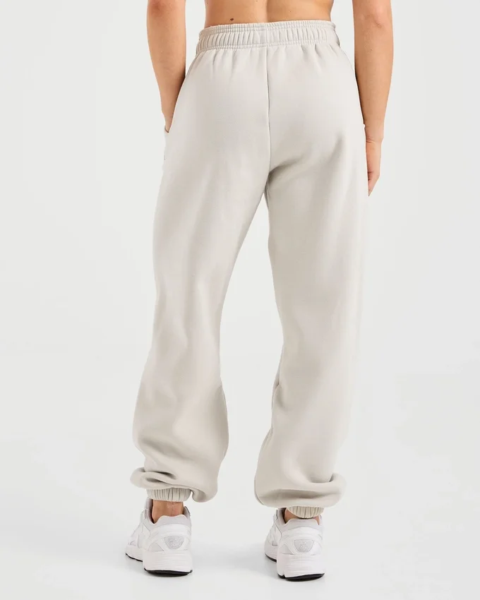 Klassiska, mjuka mjukisbyxor i oversized-modell