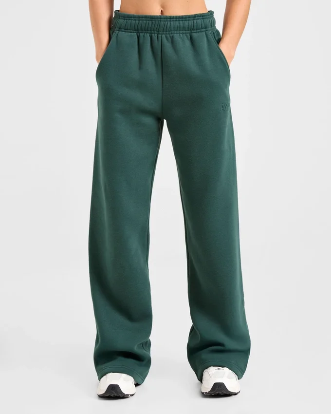 Klassiska, mjuka mjukisbyxor i oversized-modell med raka ben
