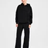 Klassiska, mjuka mjukisbyxor i oversized-modell med raka ben