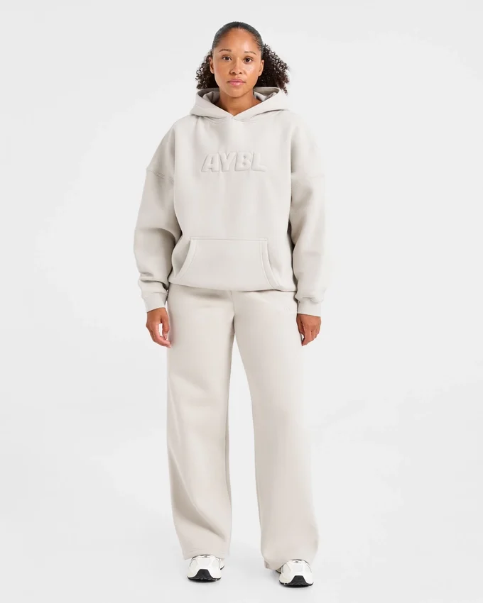 Klassiska, mjuka mjukisbyxor i oversized-modell med raka ben