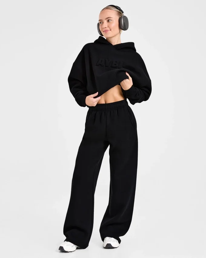 Klassiska, mjuka mjukisbyxor i oversized-modell med raka ben