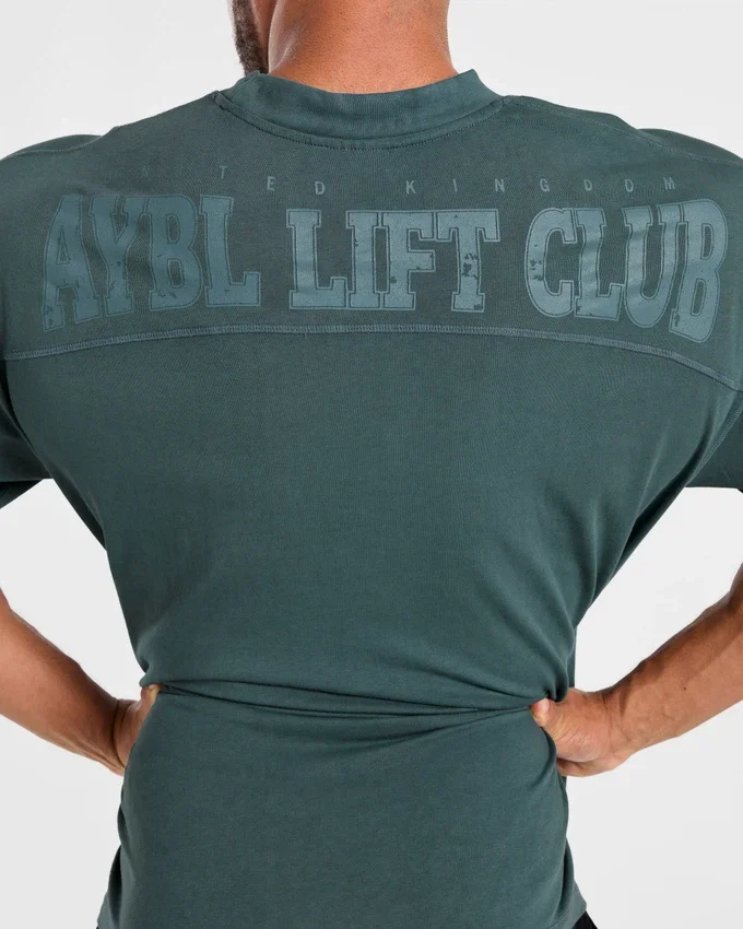 Lift Club slitna oversized-T-shirt