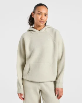 Mjuk, oversized stickad hoodie