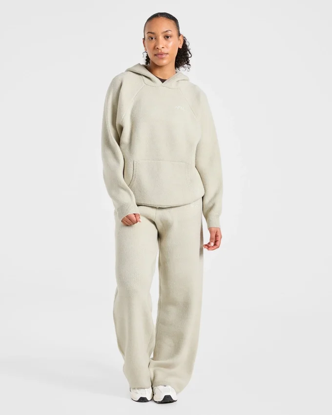 Mjuk, oversized stickad hoodie