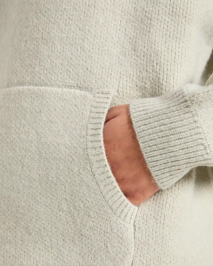 Mjuk, oversized stickad hoodie