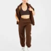 Retro-broderade mjukisbyxor i oversized-modell