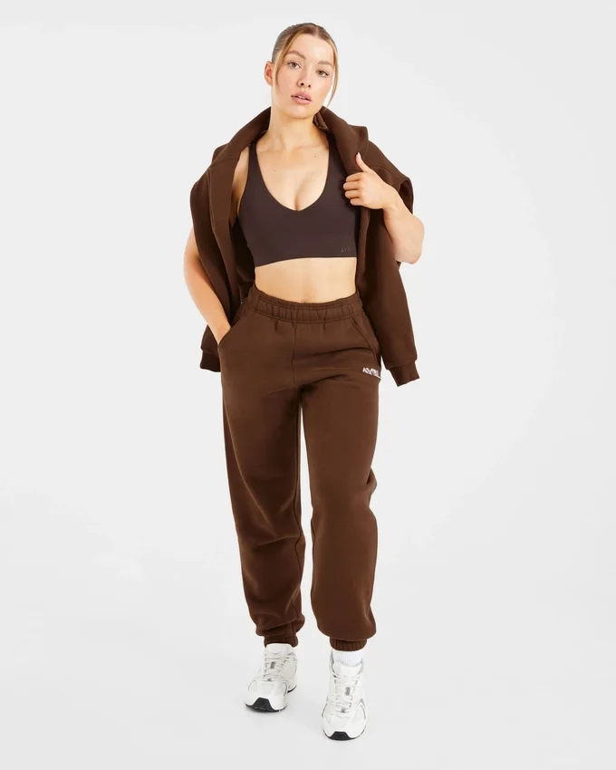 Retro-broderade mjukisbyxor i oversized-modell