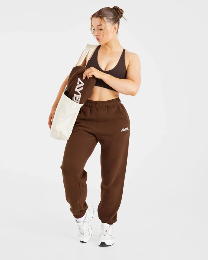 Retro-broderade mjukisbyxor i oversized-modell