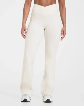 Sculpt Wrap-leggings med utsvängda ben