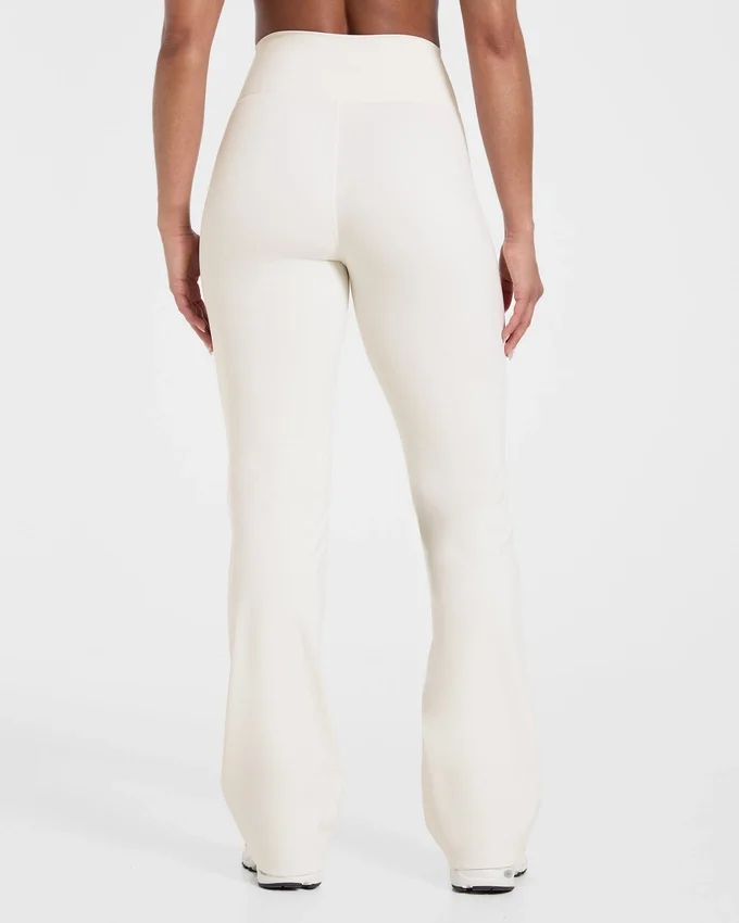 Sculpt Wrap-leggings med utsvängda ben