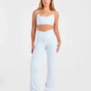 Sculpt Wrap-leggings med utsvängda ben