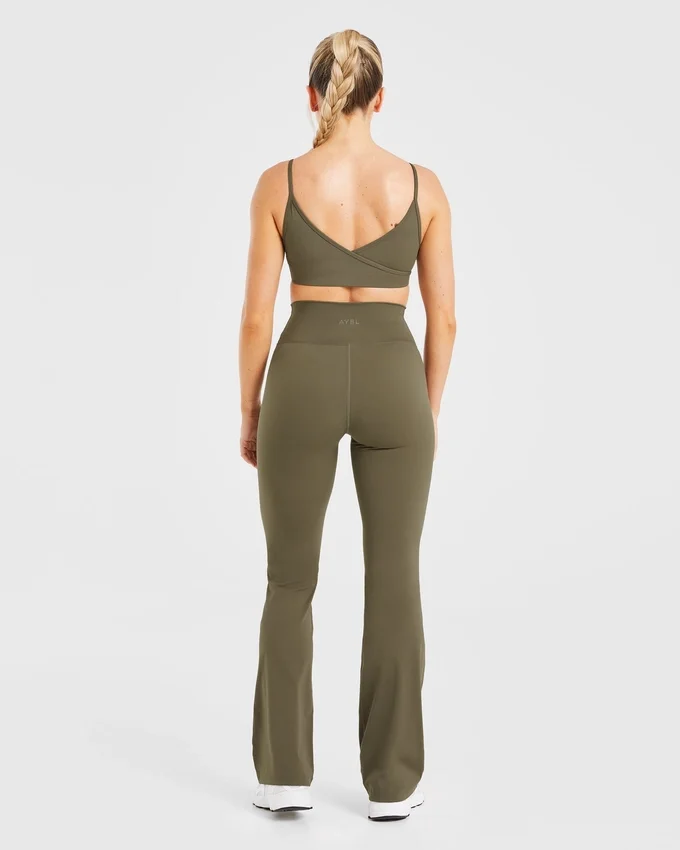 Sculpt Wrap-leggings med utsvängda ben