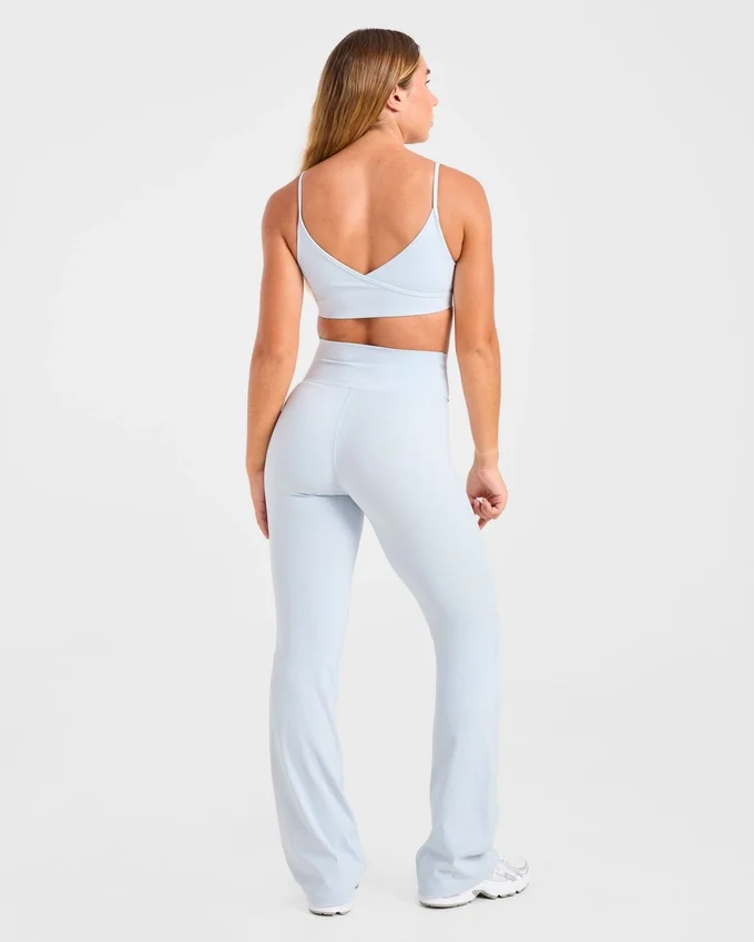 Sculpt Wrap-leggings med utsvängda ben