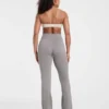 Sculpt Wrap-leggings med utsvängda ben