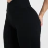 Sculpt Wrap-leggings med utsvängda ben