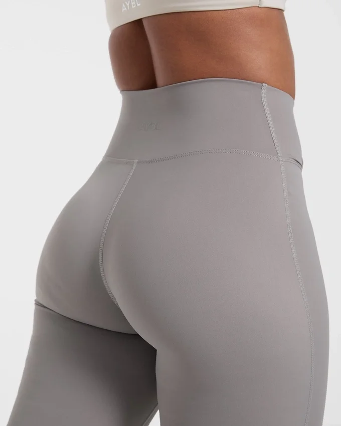 Sculpt Wrap-leggings med utsvängda ben